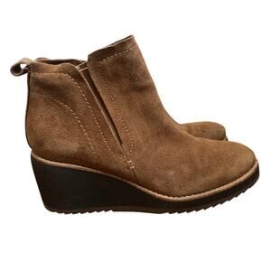 Sofft Tan Aqua Suede Ankle Boots Size 9M Leather 2 1/2in Wedge Heels Slip On